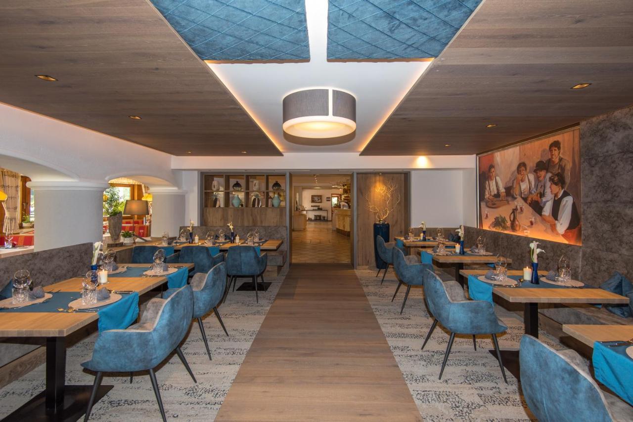 Hotel Sonnblick Sankt Leonhard im Pitztal Bagian luar foto