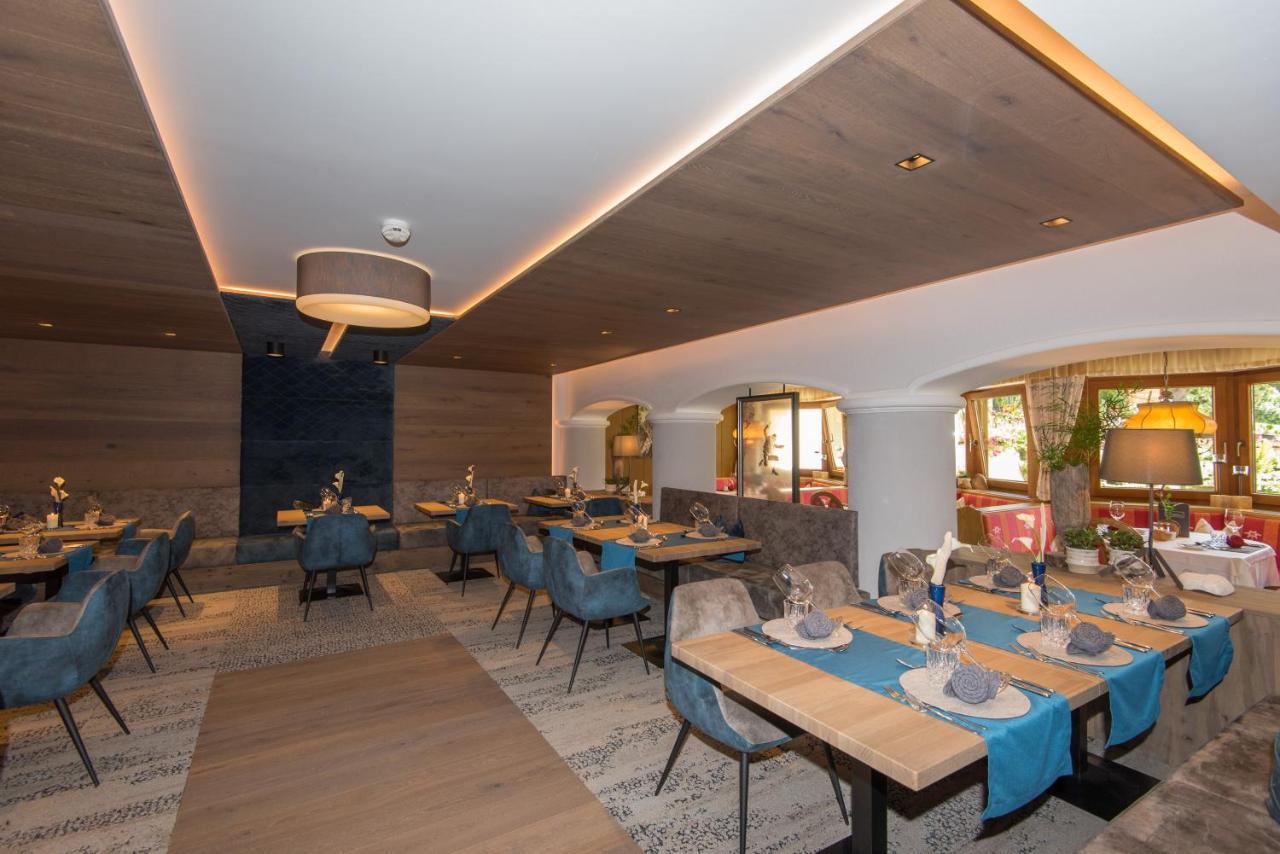 Hotel Sonnblick Sankt Leonhard im Pitztal Bagian luar foto